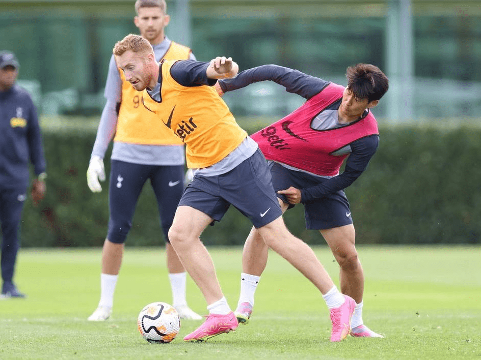 阿涅利家族：关于尤文图斯股份出售的谈判并未进行（阿涅利家族：未就出售尤文图斯股权展开谈判）