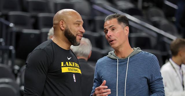 五连胜！中国冰壶男队“壶”力全开 锁定前三剑指米兰冬奥（五连胜！中国男子冰壶队势如破竹 稳居前三直指米兰冬奥）