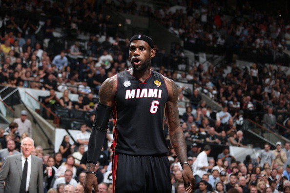 斯基拉：弗拉泰西渴望更多出场机会，他的经纪人已与尤文接触（斯基拉：弗拉泰西寻求更多出场时间，其经纪人已与尤文沟通）