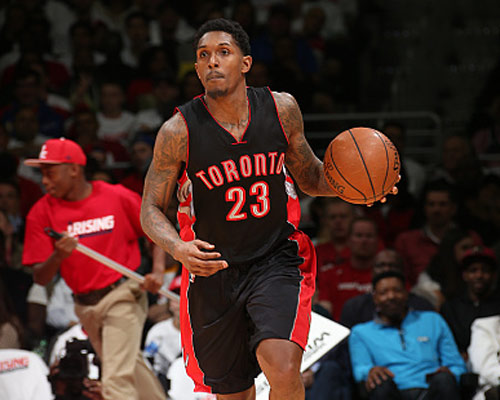 未满21岁意甲赛季至少前15场打进5球，伊尔迪兹比肩皮耶罗（未满21岁便在意甲前15轮打入5球，伊尔迪兹追平皮耶罗）