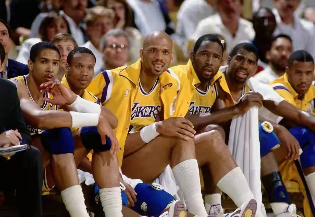 博列洛：皮奥20岁已非常全面，意大利国家队有了未来中锋人选（博列洛：20岁皮奥已十分全面，意大利队找到未来中锋人选）