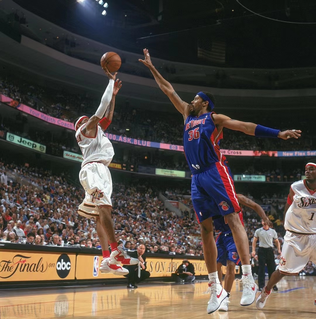 巴萨旧将：拉什福德不应该是巴萨首选，3000万欧太贵了（巴萨名宿：拉什福德不应列为头号目标，3000万欧价格过高）