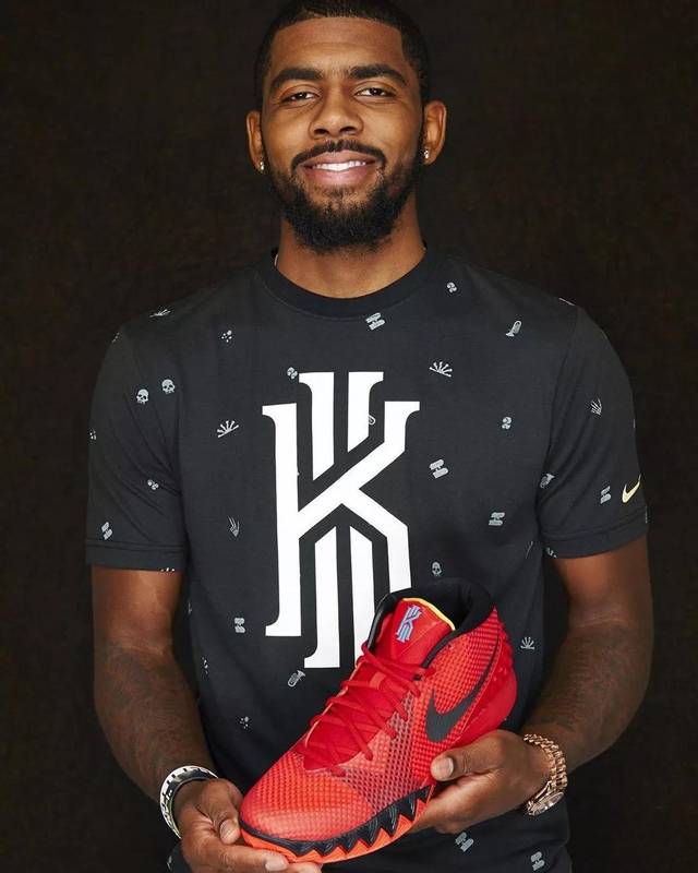 布冯：意大利国家队已经展现出了复苏和积极的迹象（布冯：意大利队已显现复苏势头与积极气象）