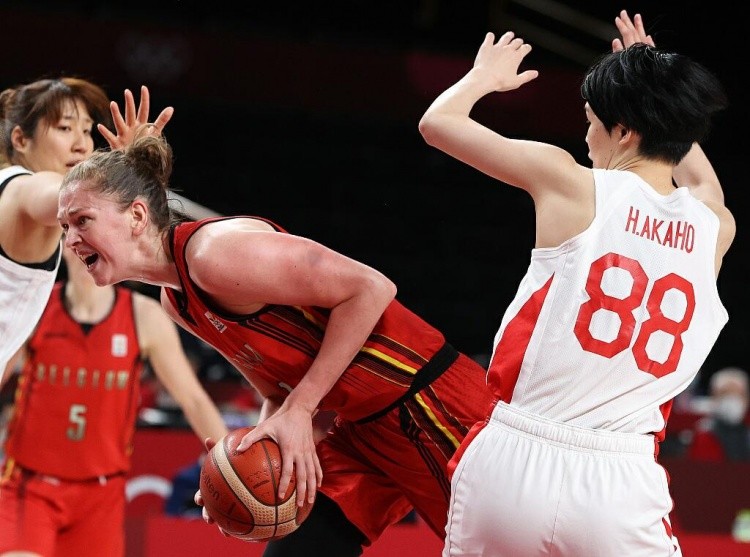 马特乌斯：我和马拉多纳就像梅西和C罗，但我们场外相处更多（马特乌斯：我与马拉多纳如梅罗之争，私下往来更频繁）