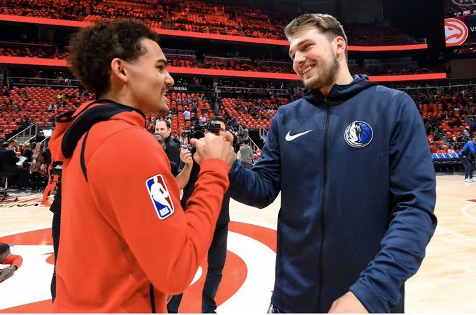 西班牙青训球队开除4名U16球员，他们曾为泄愤持刀威胁对手（因泄愤持刀恐吓对手，西班牙青训队解雇4名U16球员）