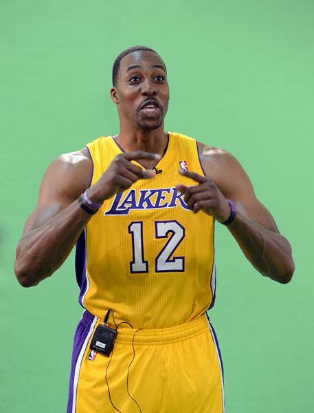 孙兴慜加盟洛杉矶FC首赛季数据：13场比赛12球3助攻（加盟洛杉矶FC首季，孙兴慜13战12球3助攻）