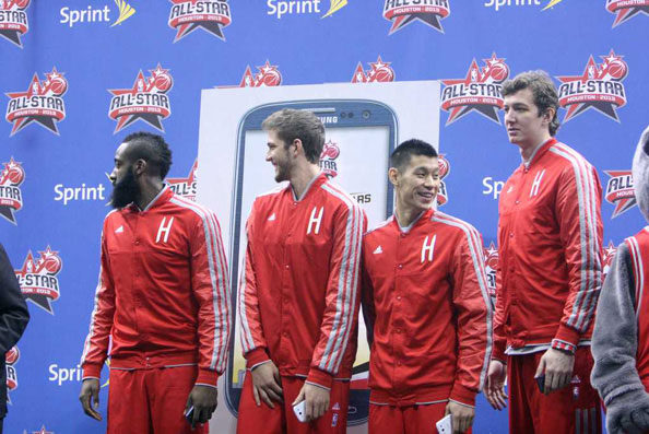 梅里诺玩二选一：佩德里＞维蒂尼亚、厄德高、罗德里（梅里诺的选择：佩德里高于维蒂尼亚、厄德高和罗德里）