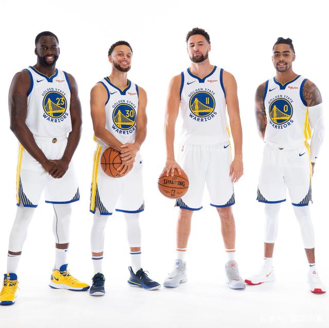 意媒：拜仁天才边锋利契纳或离队，尤文和米兰等队有意争夺（意媒：拜仁新星边锋利契纳或将离队，尤文米兰等队有意竞逐）