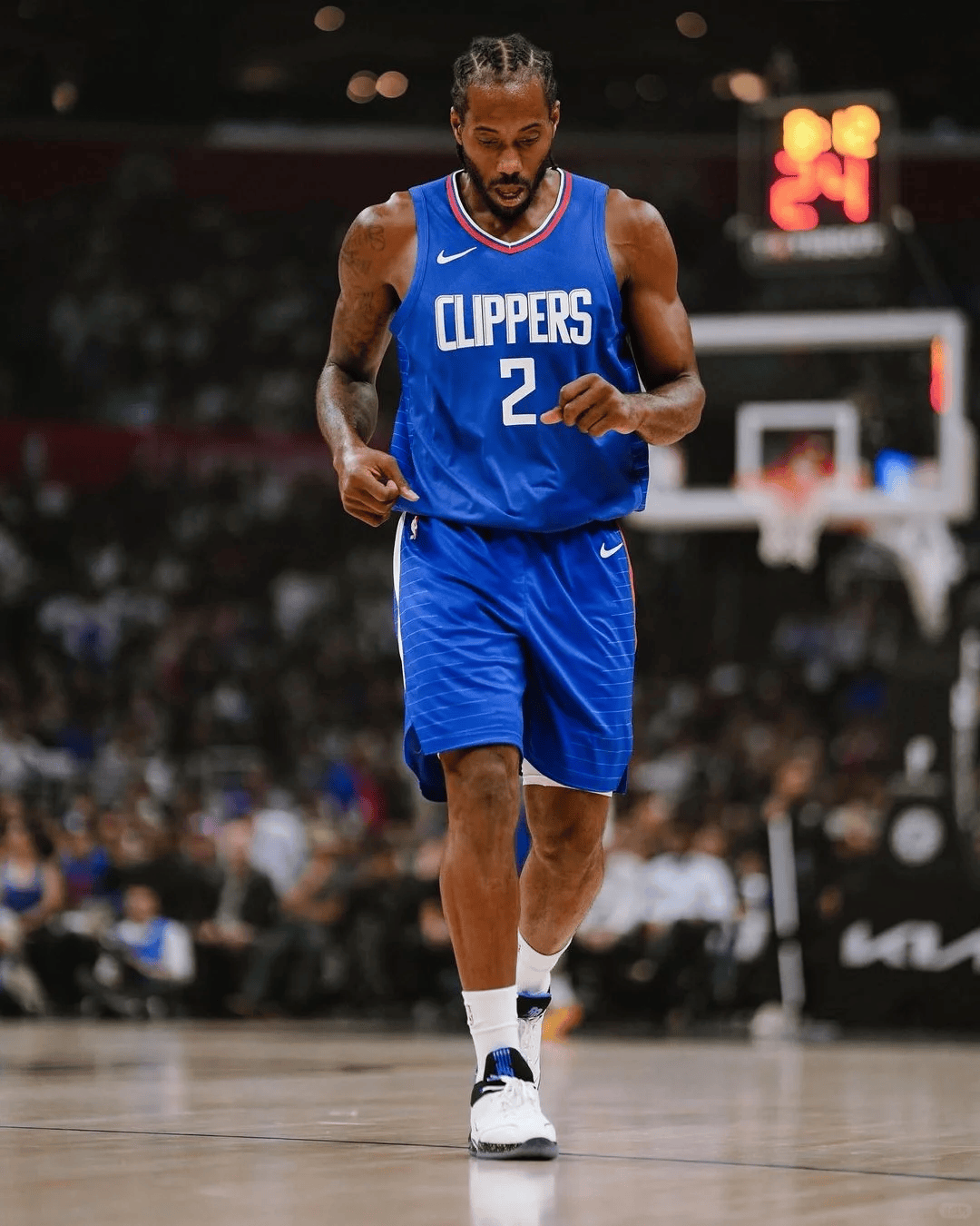 跟队记者：米兰将在周五和维尔图斯恩泰拉进行友谊赛（随队记者：米兰将于周五与维尔图斯恩泰拉进行热身赛）