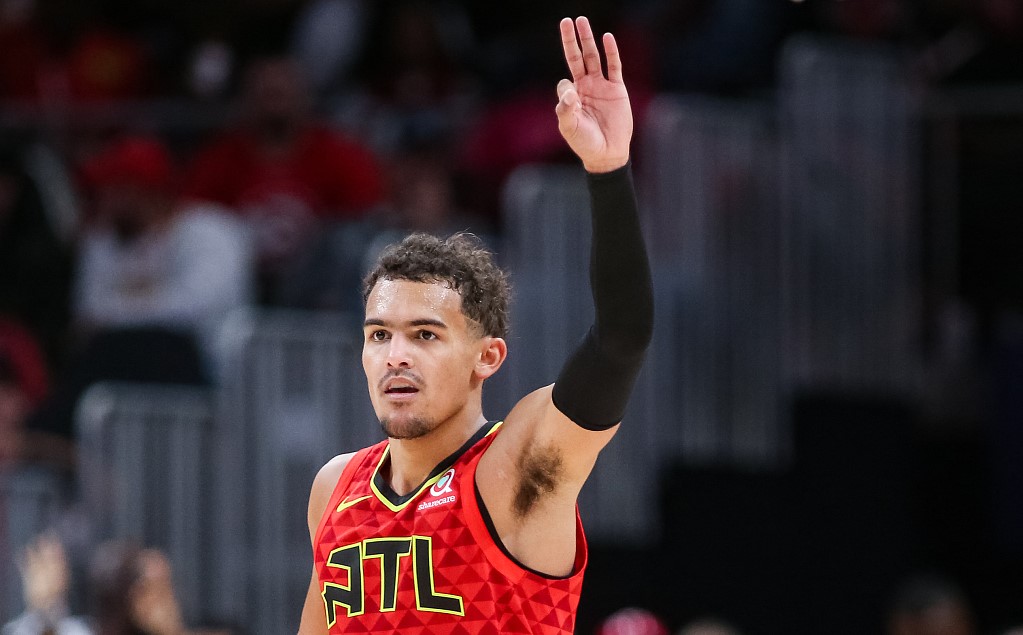 替补球员凯恩梅开三度 拜仁5‑0血洗斯图加特（凯恩替补戴帽，拜仁5-0大胜斯图加特）