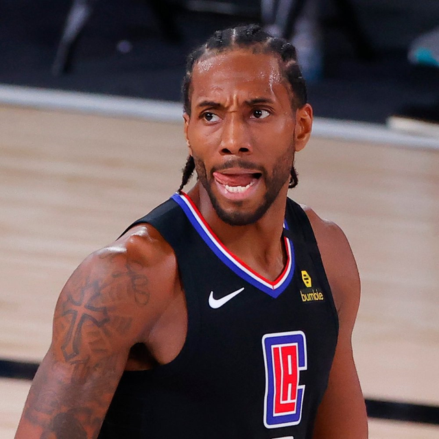 连续3场未首发，萨拉赫赛后发表激烈言论称被当成替罪羊，英媒曝利物浦选择支持斯洛特（三连场未首发，萨拉赫赛后怒言遭当替罪羊，英媒称利物浦力挺斯洛特）