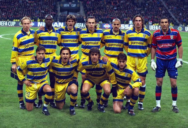 女排世俱赛开门红！朱婷贡献13分，科内3-0横扫奥兰多（女排世俱赛首战告捷：朱婷砍13分，科内3-0完胜奥兰多）