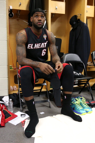 利物浦欧冠小组／联赛阶段主场13连胜，近25场只输1场（红军主场强势：欧冠小组赛+联赛豪取13连胜，近25战仅一败）