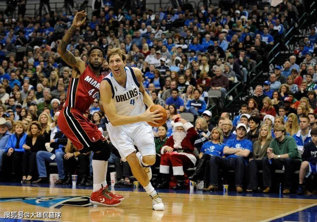 2米门将&“6国元帅”：两名法国球员随阿森纳U16夺冠（两位法国球员助阿森纳U16夺冠：2米门神与“六国元帅”）