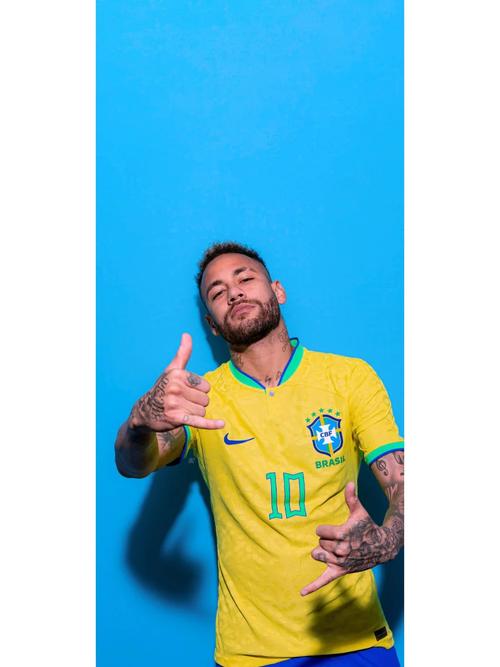 记者：拜仁和于帕进行深入谈判，他们预计球员最终会完成续约（记者称：拜仁与于帕谈判深入，预计将完成续约）