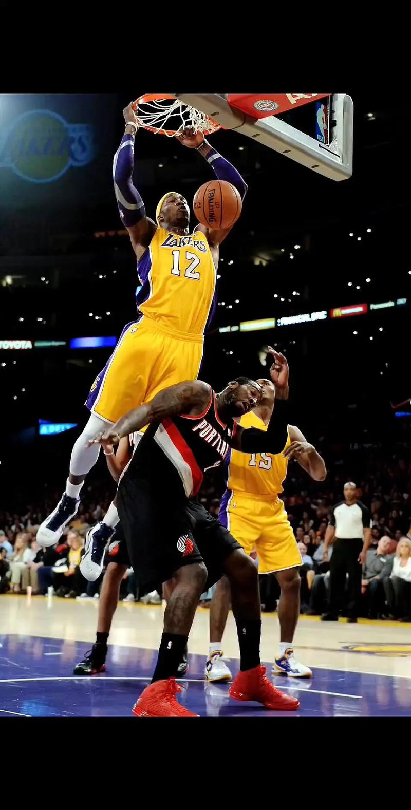 中超联赛总结：积分榜前三分析,（中超赛季回顾：积分榜三强解析）